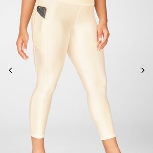 Buttercream Shine Leggings